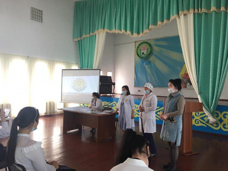 Қыздар жиналысы